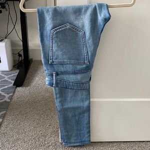 Men’s Uniqlo Ezy Slim Taper Jeans